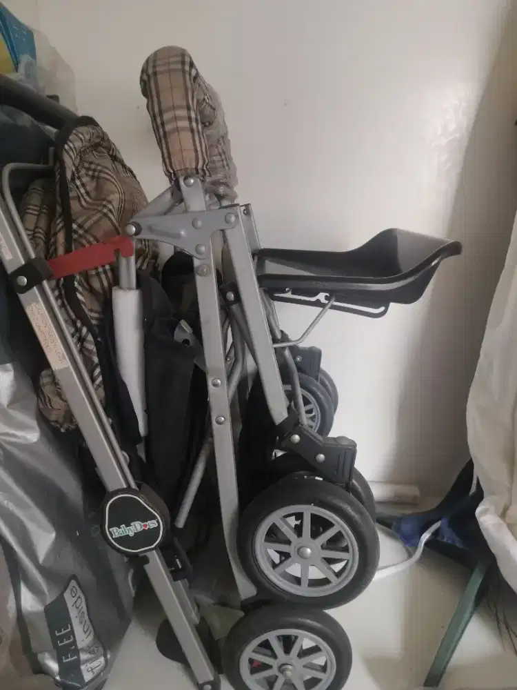 Stroller baby merk Baby Does
