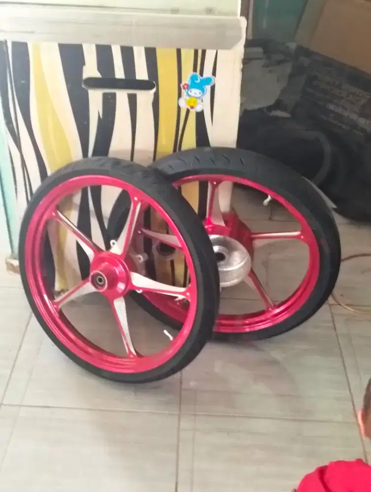 Pcx 160 CBS 2025  di jual karna lagi Bu enggak jual cepat