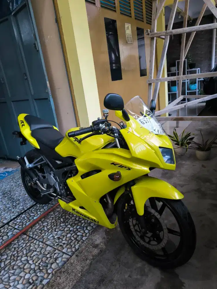 Ninja RR kuning asli