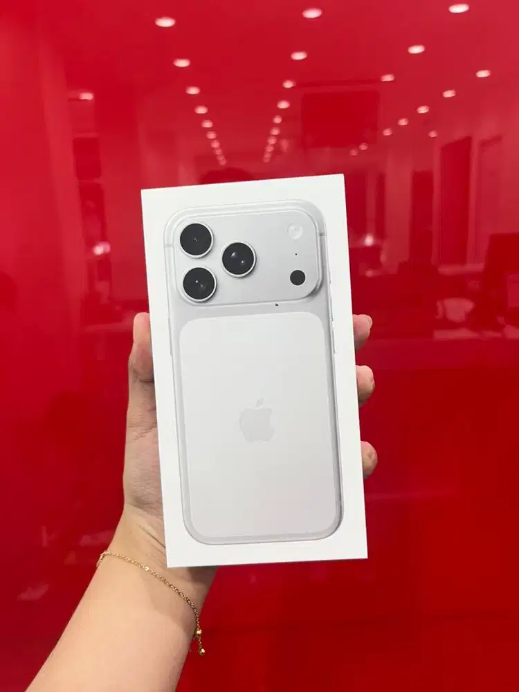 IPHONE 17 PRO DAN PROMAX SILVER READYY (PROMO CICILAN & TUKER TAMBAH)