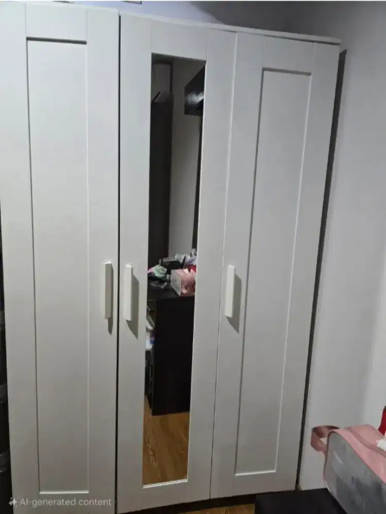 Jual murah lemari ikea 3 pintu spt foto, 1,4jt bs nego