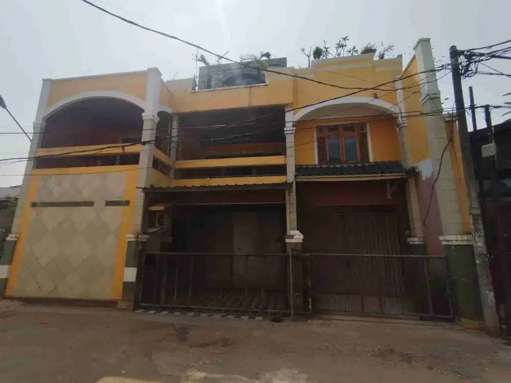 Rumah 3 lantai luas 500 m di jakasampurna bisa untuk tempat usaha /kantor, bisa di gabung dgn samping ada lahan 500 m