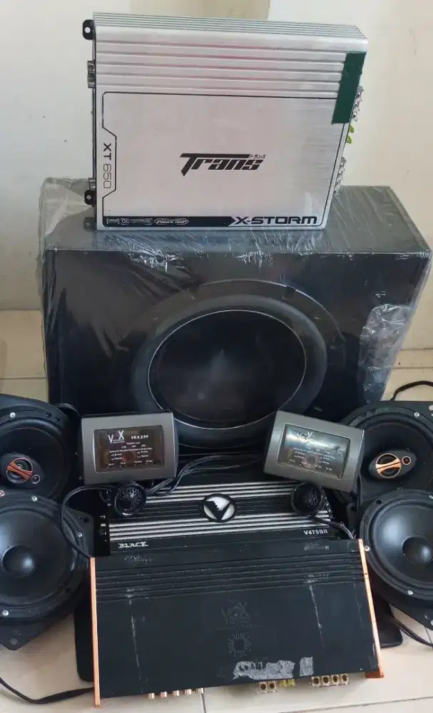 Audio mobil bekas Venom & Vox