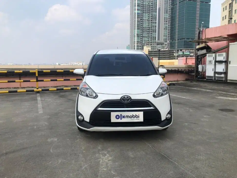 TDP 7,JT Toyota Sienta 1.5 V Bensin-MT Putih 2017