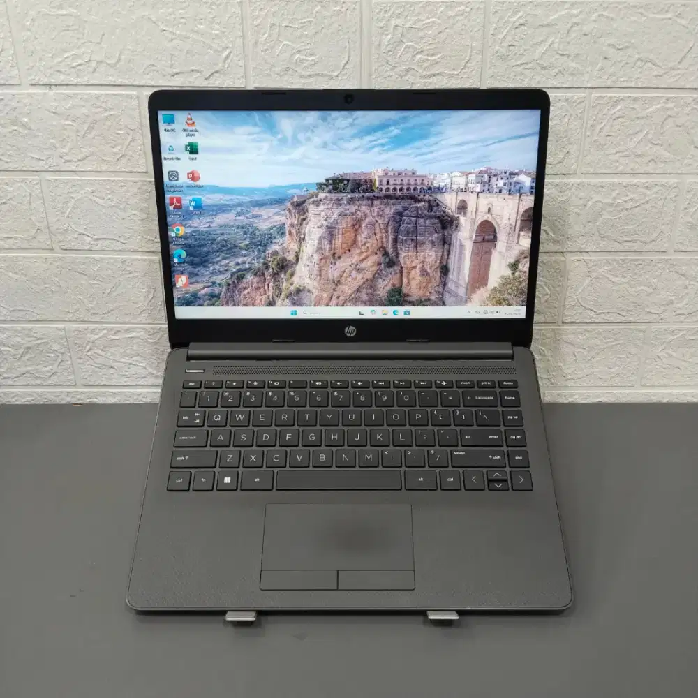 Laptop HP 245 G9 Ryzen 5-5000 series RAM 8GB SSD 512GB