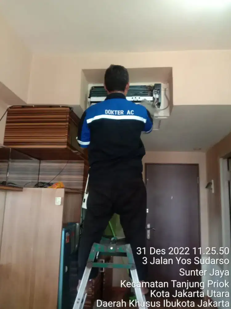 Mencari lowongan teknisi AC