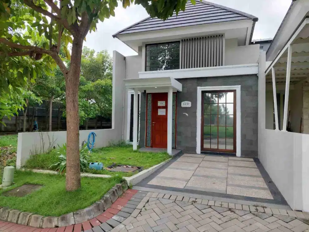 DIJUAL RUMAH 
PERUM SAFIRA GARDEN BLOK E -8 NO 10
KEL. : SEPANDE
KEC  : CANDI
KAB  : SIDOARJO