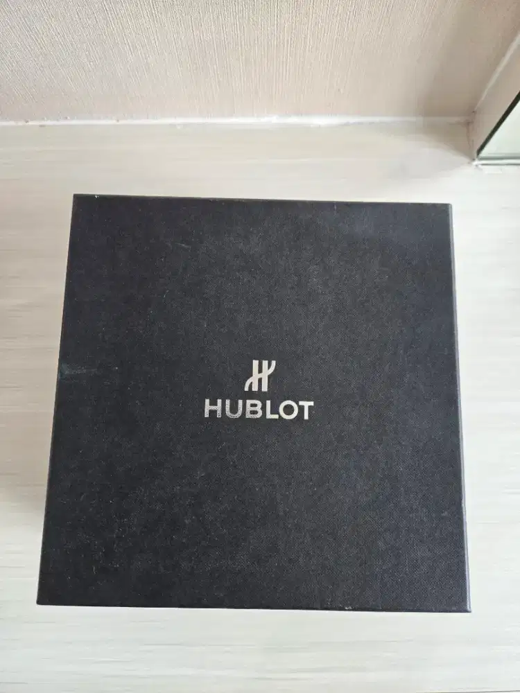 Box Jam Tangan Hublot Original
