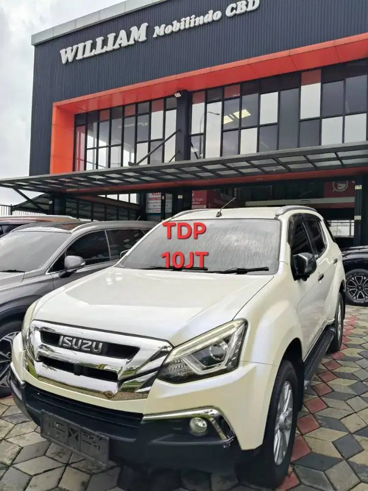 Isuzu MUX Premiere Matic Tahun 2019 Kondisi Mulus Terawat Istimewa