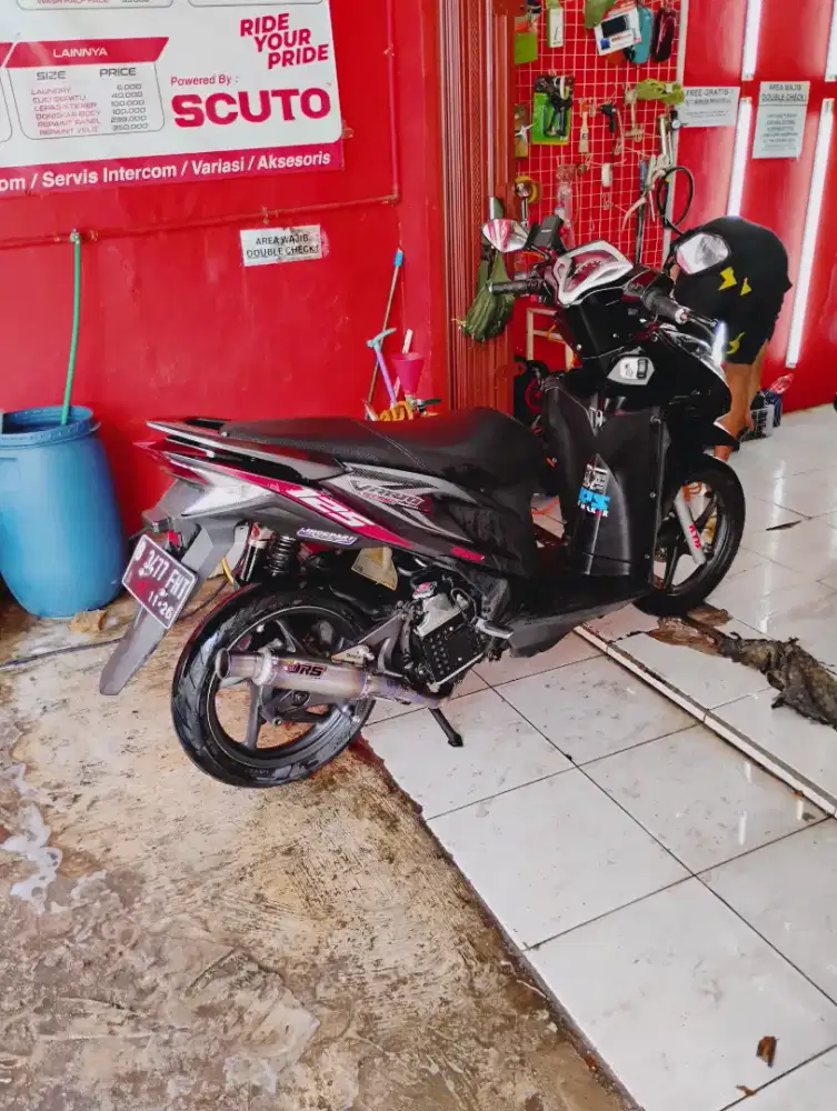 JUAL SANTAI VARIO 125 OLD (BOHLAM)