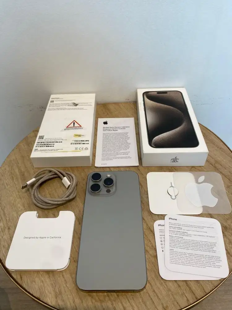 Second iBox iPhone 15 Promax 256GB Natural Titanium Fullset Anti Bloki