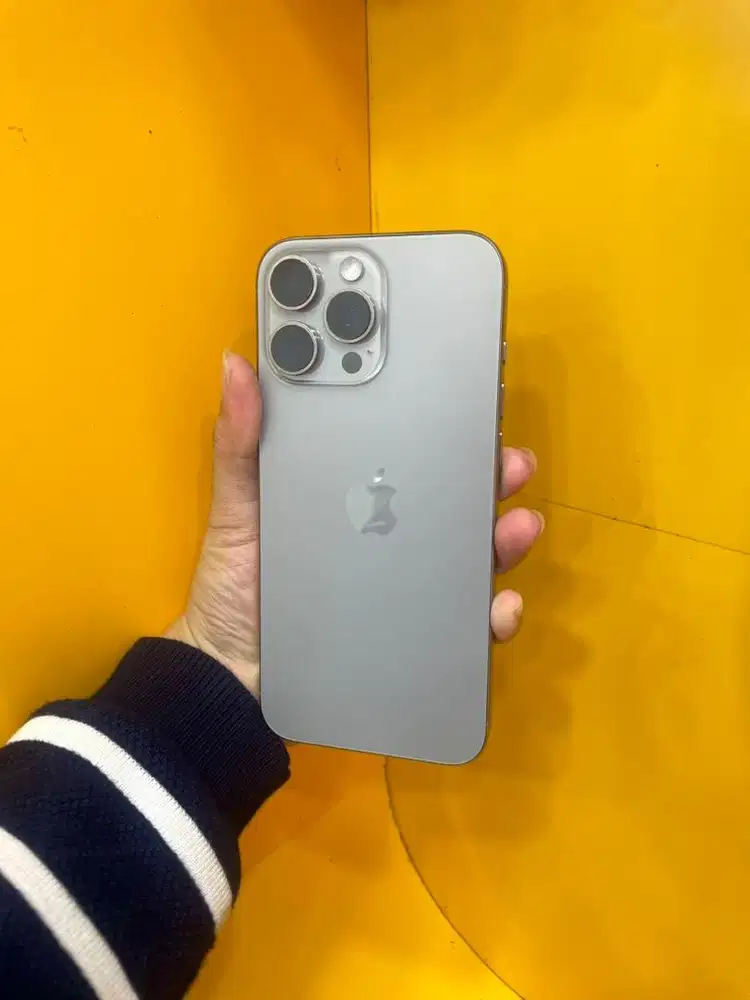 iphone 16promax 256 ex iBox