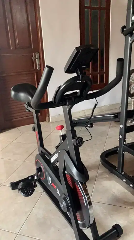 SEPEDA SETATIS MEREK ONEWFIT