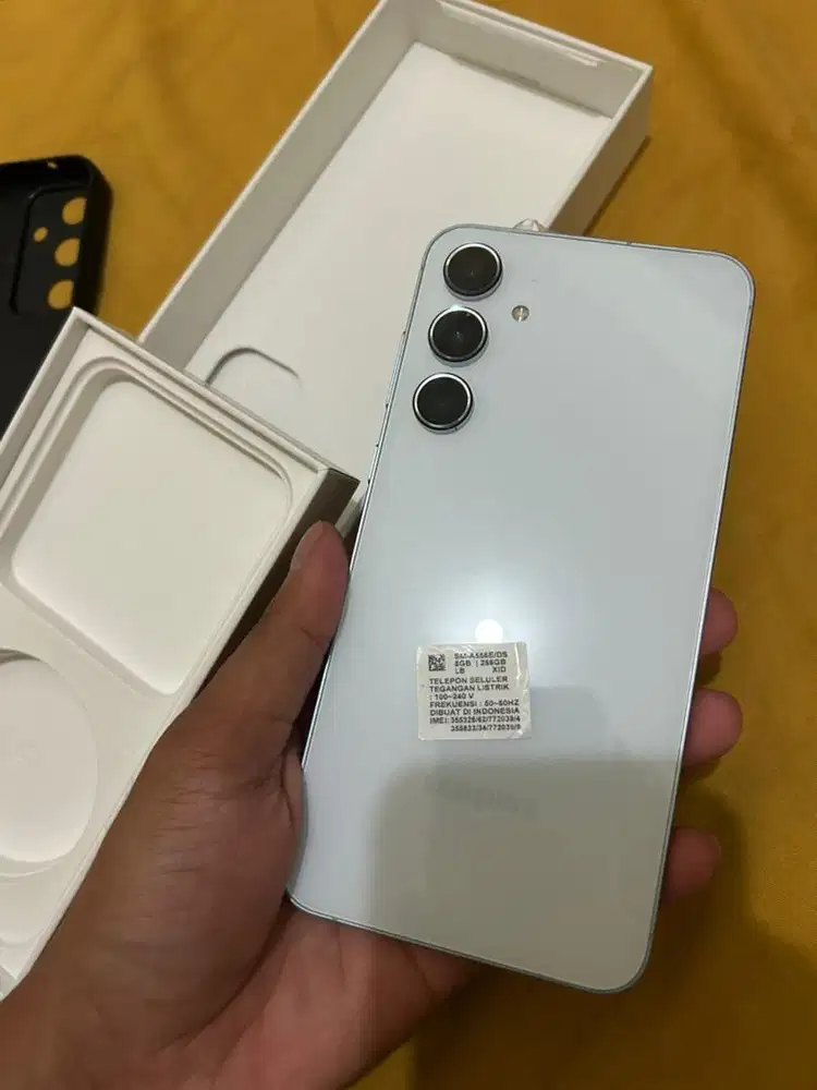 Samsung A55 mulus full set,free headset