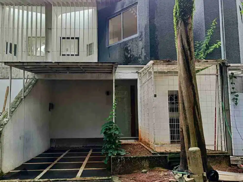 DIJUAL RUMAH TERAWAT MODERN MINIMALIS DALAM CLUSTER DENGAN CLUB HOUSE DI BINTARO VETERAN DEKAT AKSES TOL