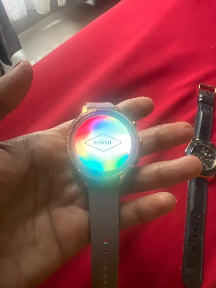 Jam tangan masi bagus fosil smarwatch gen 6