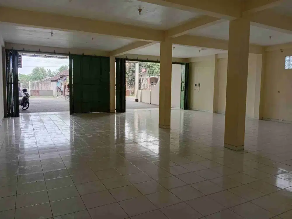 Ruko Bangunan Bagus Siap Pakai Parkir Luas Strategis Pinggir Jalan Raya