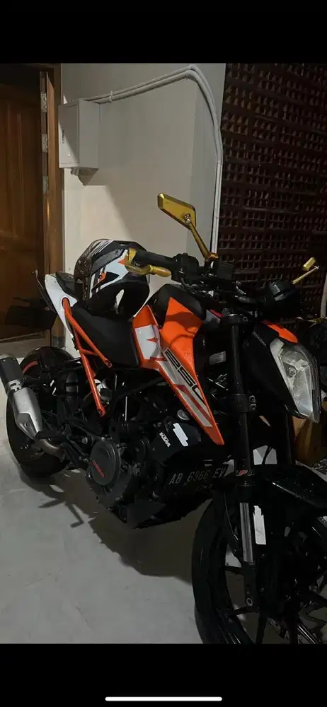 KTM Duke 250CC KM rendah