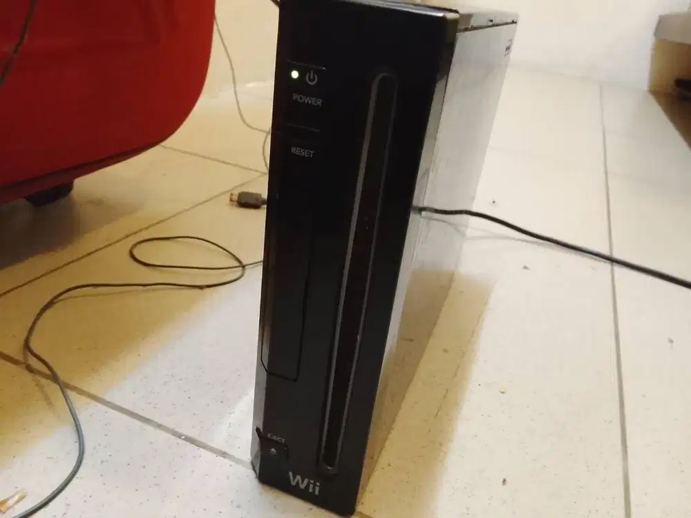 Dijual Nintendo Wii Fullset 500 ribu aja