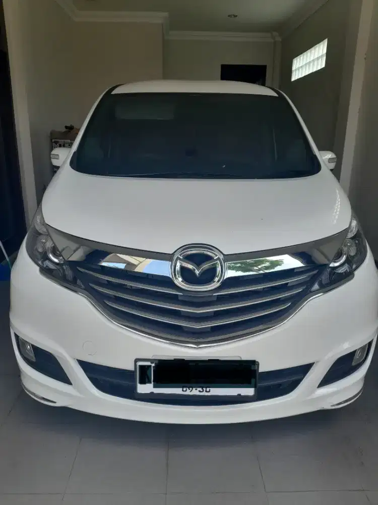 Mazda Biante Skyactive, putih