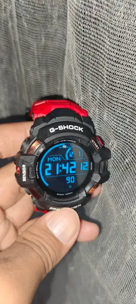 Jam smartwatch casio G-Shock
