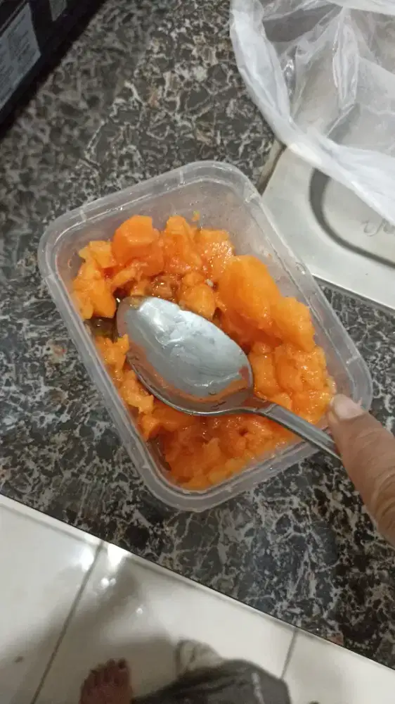 Lowongan kerja buat WANITA!!!umur 18-27 lajang Kristen suku Nias