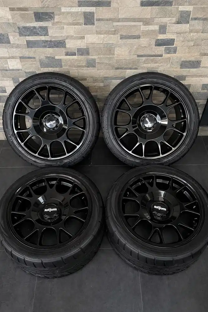 VELG ROTIFORM TUF-R + BAN GT RADIAL CHAMPIRO SX2