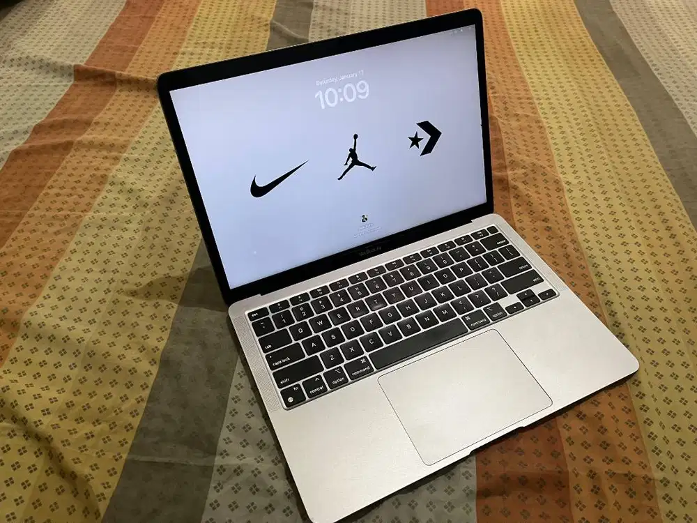 Macbook Air M1 2020 8/128 Ex Inter