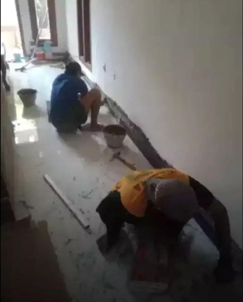 Tukang lantai keramik