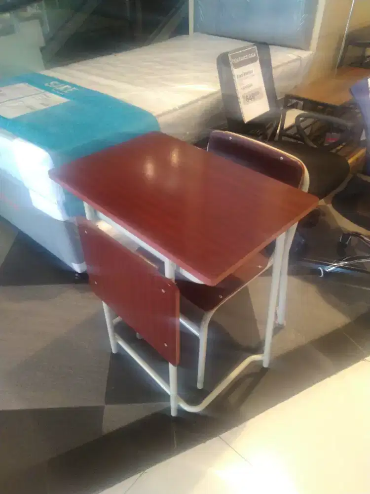Meja sekolah set