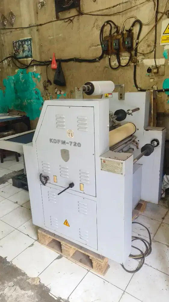 Mesin laminasi laminating uk 720