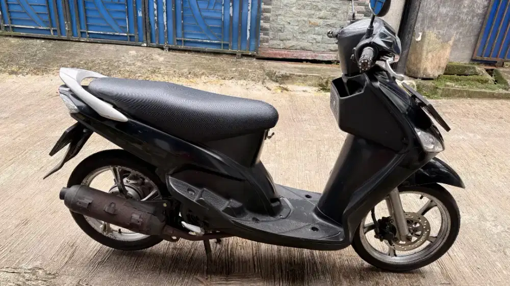 Dijual motor Mio thn 2008 kondisi masih bagus.