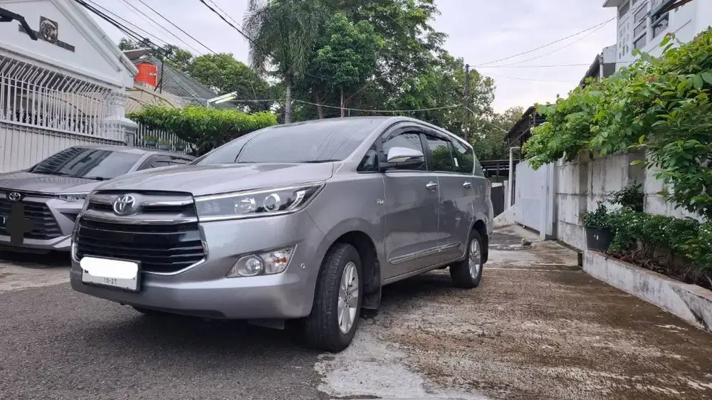 Innova V Lux Reborn Matic 2017 km 40rban