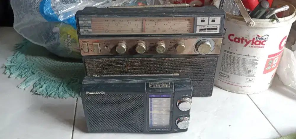 Radio Panasonic dan Mayaka