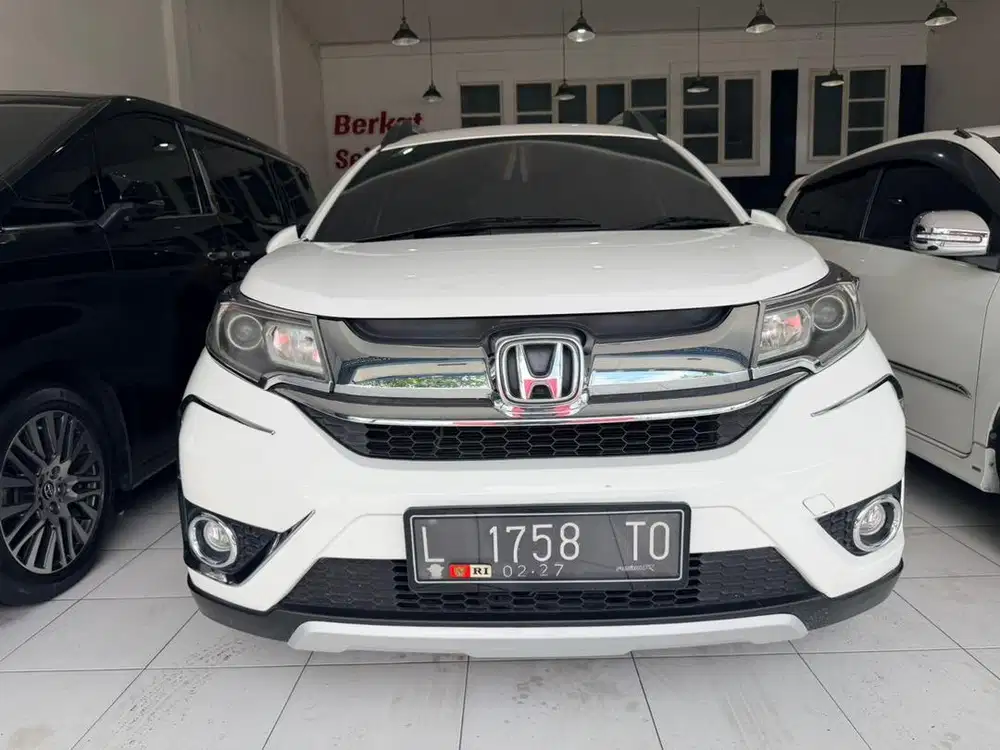 Honda BRV E Matic 2016 PAJAK BARU DP 25jt Siap Pakai