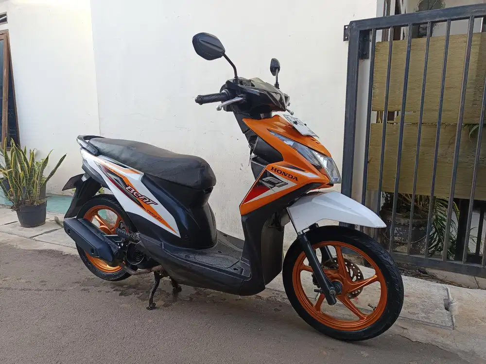HONDA BEAT Fi 2014  Mesin halus