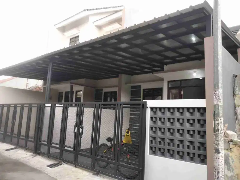 RUMAH BARU DI KOMPLEK MARGAHAYU RAYA METRO BANDUNG