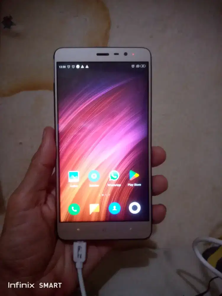 Xiaomi note 3 ram 3/32 jaringan 4g