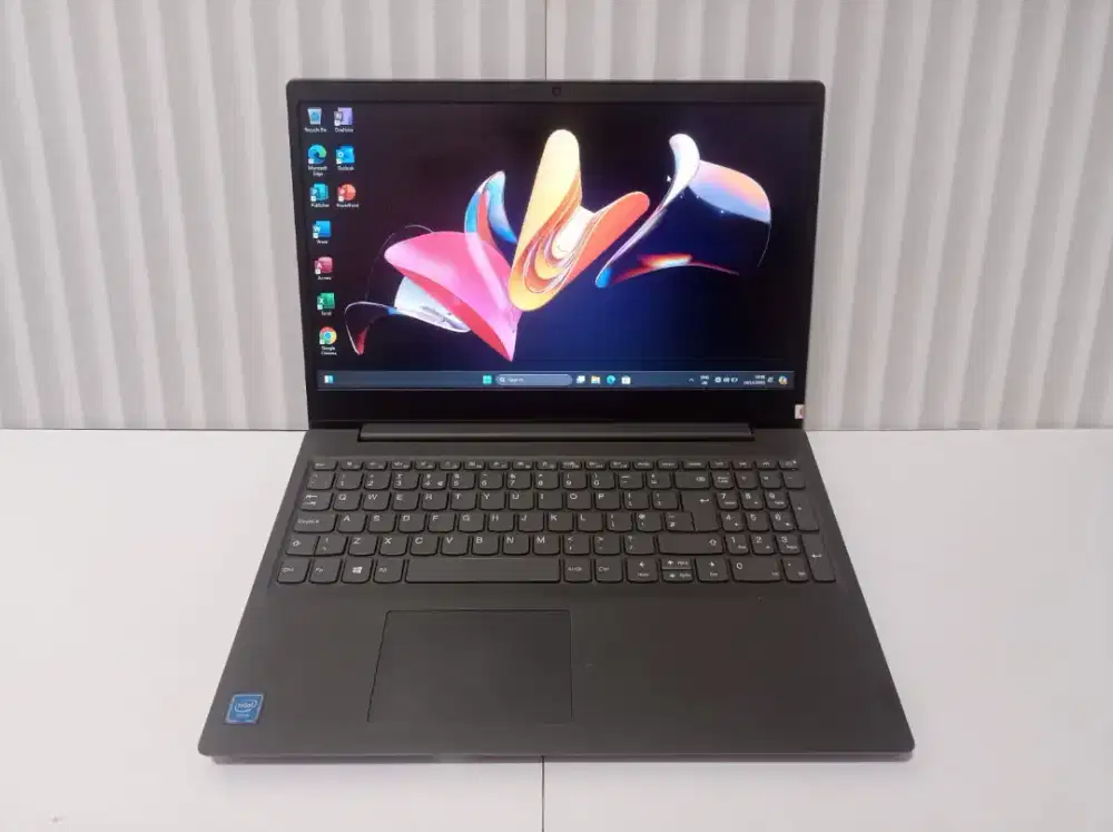 Lenovo Ideapad v15