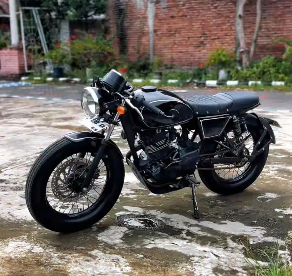Kawasaki W175 modif bratcafe mesin standart