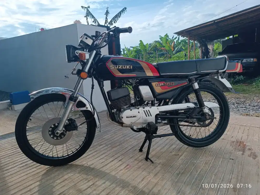 Suzuki GP100 1983