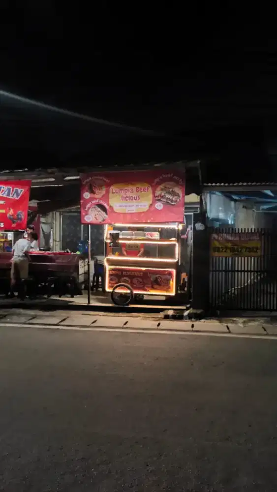 lowongan kerja jaga stand lumpia beef