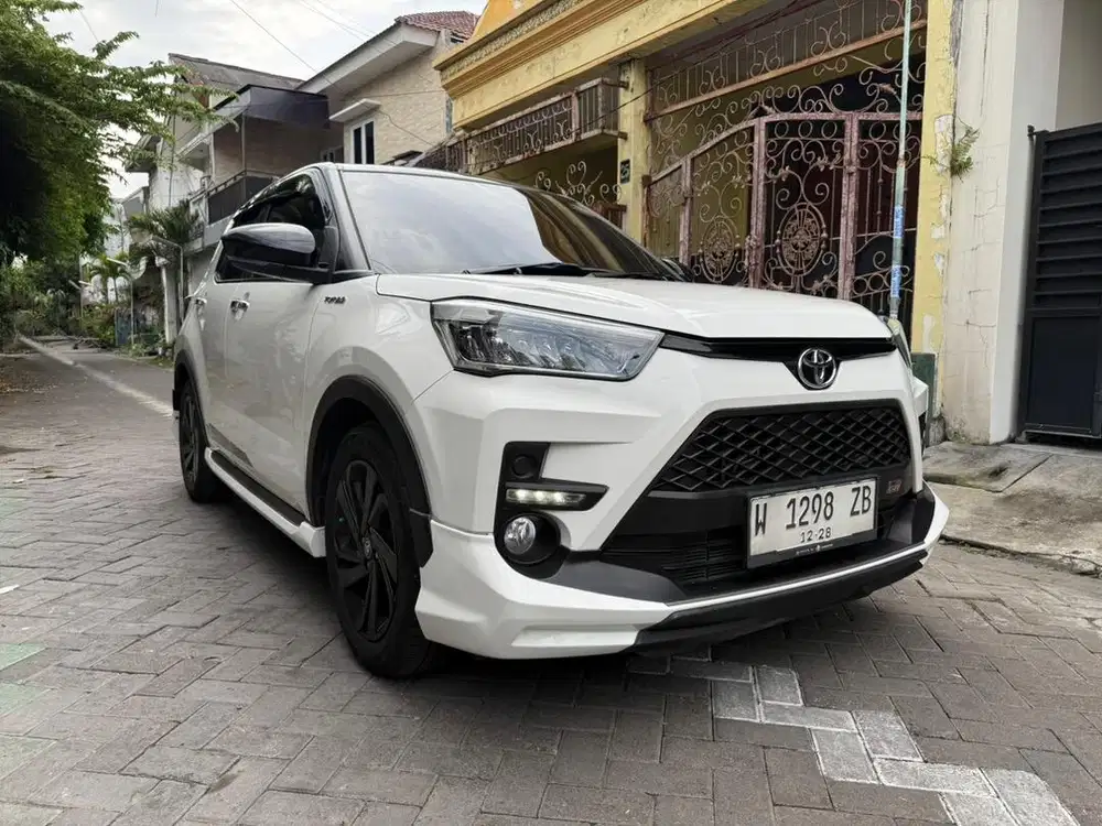 TOYOTA RAIZE 1.0 GR SPORT TURBO 2023 TWO TONE
