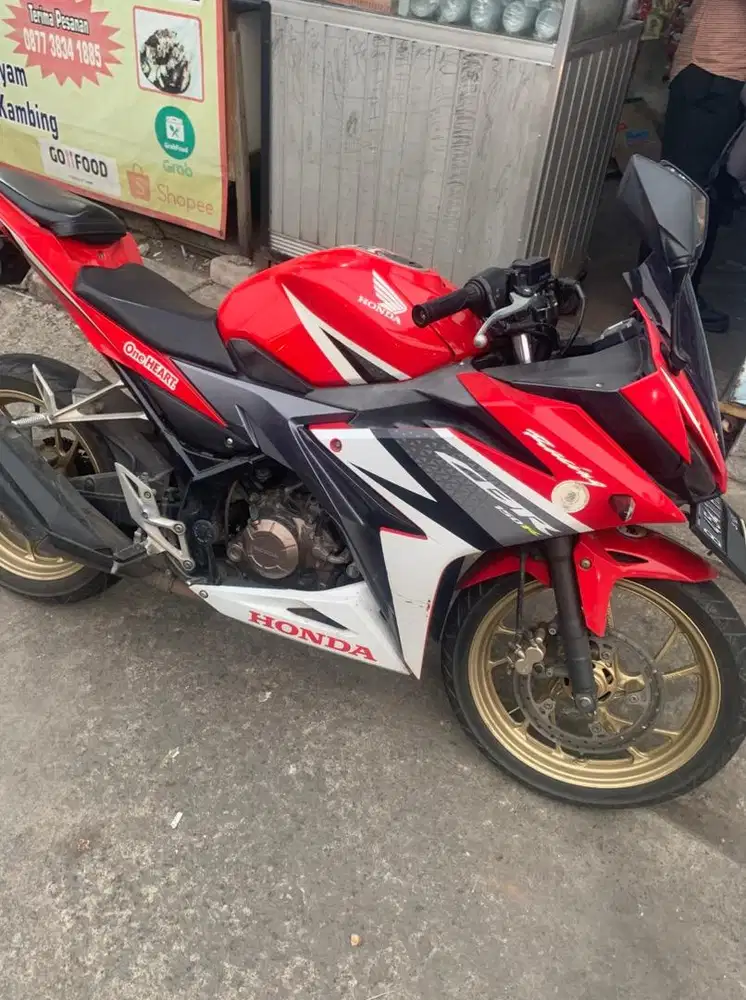 Honda CBR 150R 2017