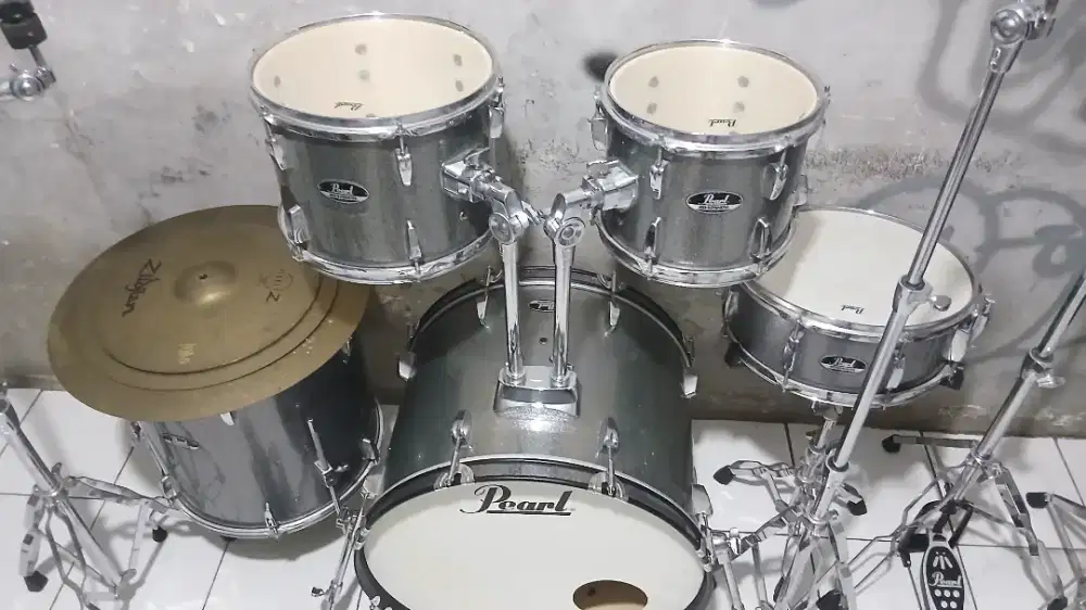 DIBELI DRUM SET/ALAT MUSIK LAIN