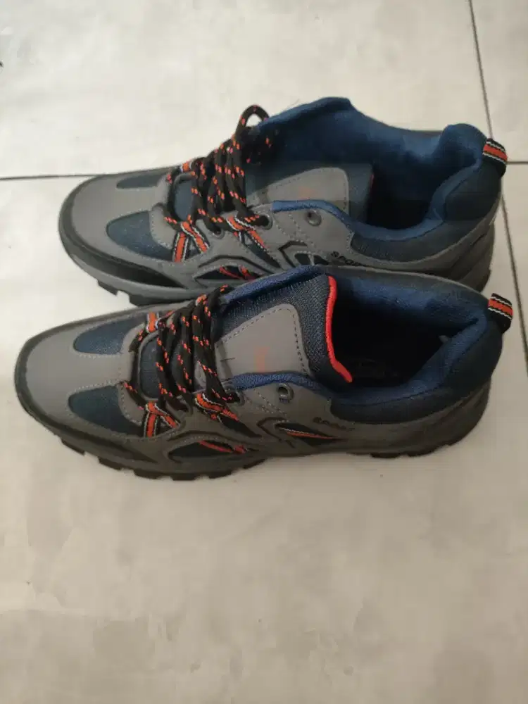 Leedoo Sepatu Hiking Pria Casual Boots Kulit Hiking