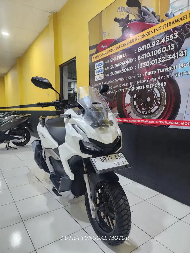 ADV 160 CBS TAHUN 2022(PUTRA TUNGGAL MOTOR)