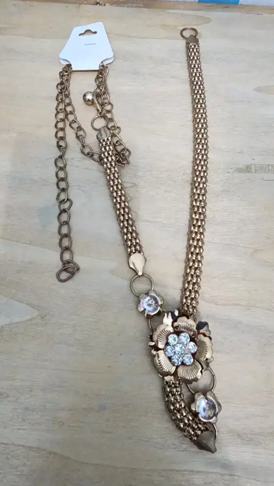 Ikat pinggang rantai