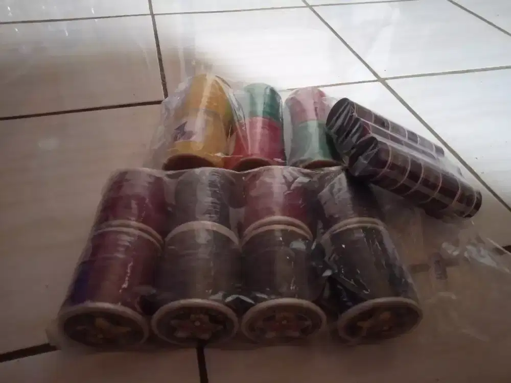 Gelasan kenur layangan