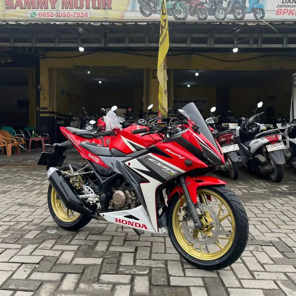 HONDA CBR 150 R 2017